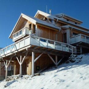 Kärnten: 8 Tage im eigenen Chalet im Skigebiet mit Sauna & Whirlpool ab 119€ Kärnten: 8 Tage im eigenen Chalet im Skigebiet mit Sauna & Whirlpool ab 119€