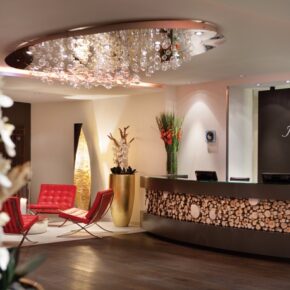 24h Sale: 3 Tage Luxus im TOP 5* Kempinski Hotel in Tirol mit Frühstück & Luxus-SPA ab 185€ 24h Sale: 3 Tage Luxus im TOP 5* Kempinski Hotel in Tirol mit Frühstück & Luxus-SPA ab 185€