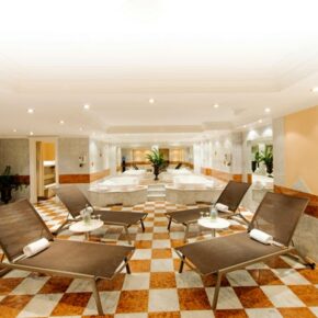 Wellness: 2 Tage im TOP 4* Hotel mit Frühstück & Thermen-Eintritt für 49€ Wellness: 2 Tage im TOP 4* Hotel mit Frühstück & Thermen-Eintritt für 49€