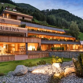 Wellness in Südtirol: 3 Tage in Luxus-Lodge mit Frühstück, Eintritt ins Erlebnisbad & Extras ab 199€ Wellness in Südtirol: 3 Tage in Luxus-Lodge mit Frühstück, Eintritt ins Erlebnisbad & Extras ab 199€