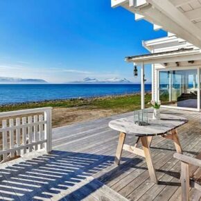 Norwegen mit Freunden: 8 Tage im Ferienhaus direkt am Fjord mit Whirlpool & Sauna nur 137€ Norwegen mit Freunden: 8 Tage im Ferienhaus direkt am Fjord mit Whirlpool & Sauna nur 137€