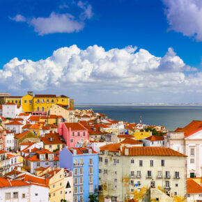 Portugals Hauptstadt: 4 Tage Lissabon im zentralen 3* Hotel mit Flug nur 101€