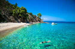 Urlaub für Alleinreisende: 8 Tage Griechenland ins TOP 4* Hotel mit Halbpension & Flug n...
