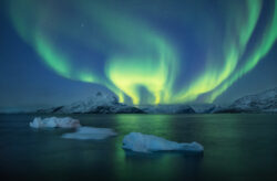 Island Roadtrip: 8 Tage mit 3* & 4* Hotels inkl. Frühstück, Mietwagen & Flug nur 15...