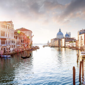 Kulturelle Entdeckungsreise in Venedig: 3 Tage im TOP 3* Hotel mit Frühstück, Flug & Ausflug auf die Nachbarinsel nur 179€