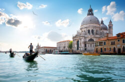 La Dolce Vita in Venedig: 4 Tage im 4* Hotel inkl. Frühstück, Extras & Flug ab 259 €
