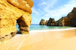 Portugal: 8 Tage Algarve ins 4* Aparthotel mit Frühstück & Flug ab 379€