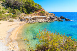 Traumurlaub auf Ibiza: 7 Tage im sehr guten 3* Hotel inkl. Halbpension, Flug & Transfer ...