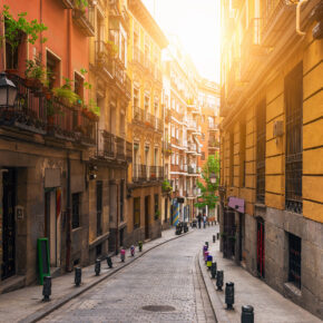 Langes Wochenende: 4 Tage Madrid mit zentraler Unterkunft inkl. Frühstück & Flug für 94€ Langes Wochenende: 4 Tage Madrid mit zentraler Unterkunft inkl. Frühstück & Flug für 94€