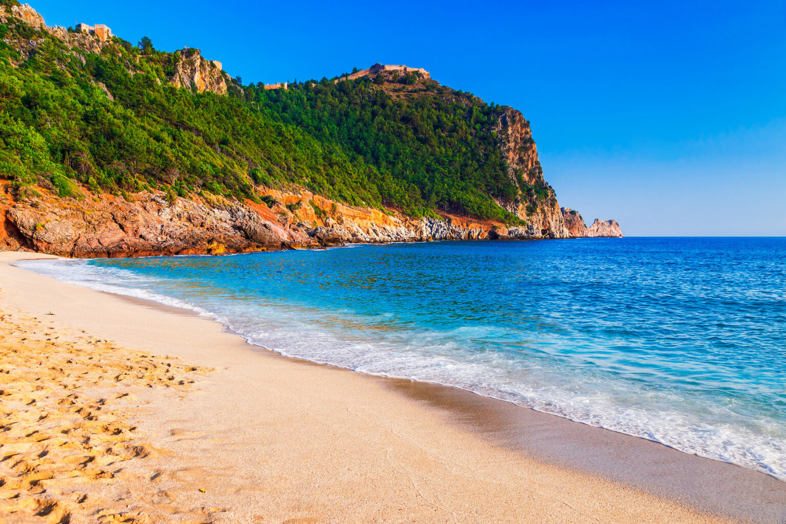 8 Tage Alanya mit Flug & 3* Hotel nur 188€ 🤑