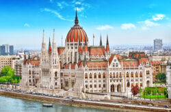 Städtetrip nach Budapest: 4 Tage im 3* Hotel mit Frühstück & Flug ab nur 109€