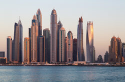 Dubai: 4 Tage ins 5* Hotel mit Flug nur 541€