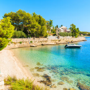 Ab nach Kroatien: 8 Tage auf der Insel Brac mit Ferienwohnung & Flug nur 131€