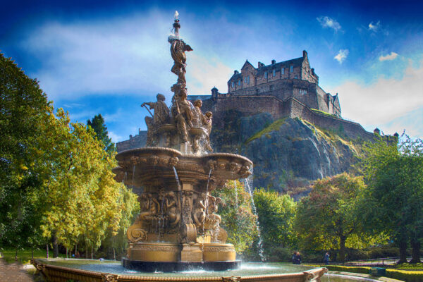 Schottland Edinburgh Schloss Brunnen