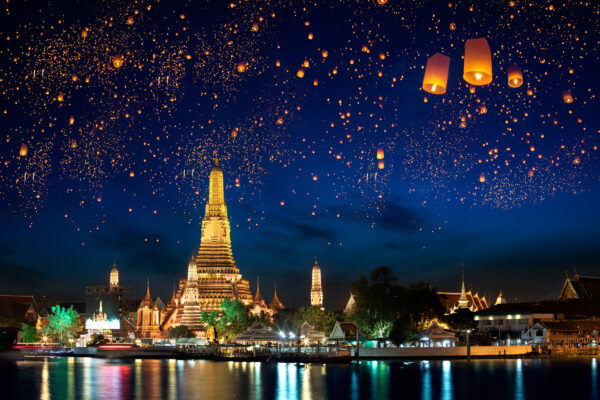 Bangkok Tipps: Wat Arun Tempel bei Nacht