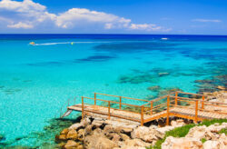Strandurlaub im Hochsommer auf Zypern: 7 Tage mit 3* Apartment, Flug ab Frankfurt am Main, Tr...