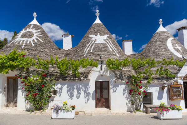 Italien Apulien Alberobello Häuser