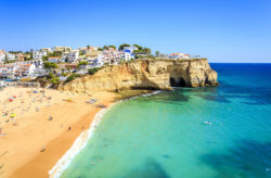 Ab nach Portugal: 7 Tage inkl. gutem 3* Hotel, Frühstück & Flug NUR 411€