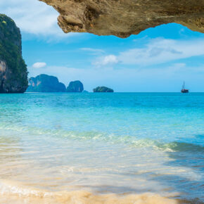Thailand: 12 Tage auf Koh Phi Phi mit gutem Hotel & Flug für 568€ Thailand: 12 Tage auf Koh Phi Phi mit gutem Hotel & Flug für 568€