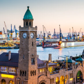 Hamburg Hafen Abendlicht