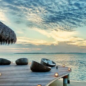 Luxusvilla auf den Malediven: 10 Tage mit Halbpension, Flug, Transfer & vielen Extras für 3341€