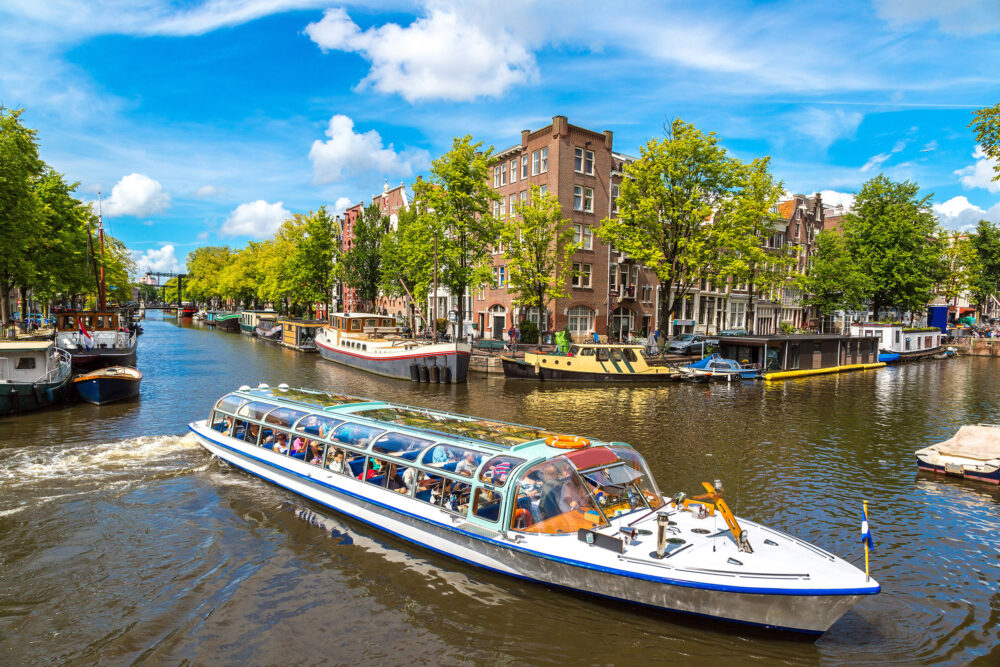 Niederlande Amsterdam Kanäle Boot
