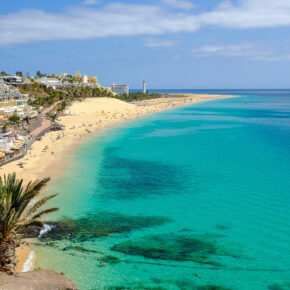 Fuerteventura: 7 Tage im 4* Hotel mit All Inclusive, Flug, Transfer & Zug nur 522 €