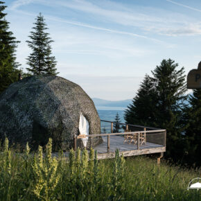 Glamping in der Schweiz: 2 Tage im luxuriösen Whitepod mit Frühstück nur 222€ Glamping in der Schweiz: 2 Tage im luxuriösen Whitepod mit Frühstück nur 222€