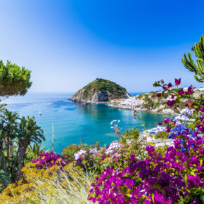 Inselurlaub auf Ischia: 8 Tage ins 3* mit Halbpension, Flug & Transfer ab 599€