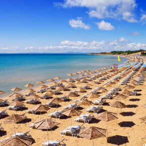 Sommerurlaub in Bulgarien: 7 Tage Sonnenstrand mit 4* Hotel, Frühstück & Flug nur 184€