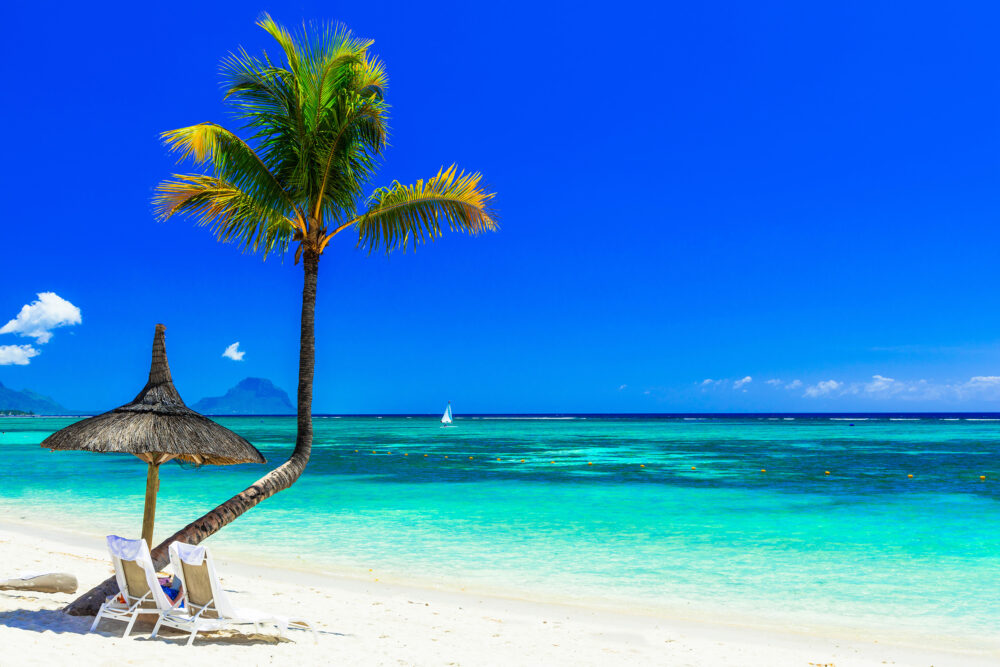 Mauritius Traumurlaub: 11 Tage im TOP 4* AWARD Hotel mit All Inclusive, Flug, Transfer & Zug für ...