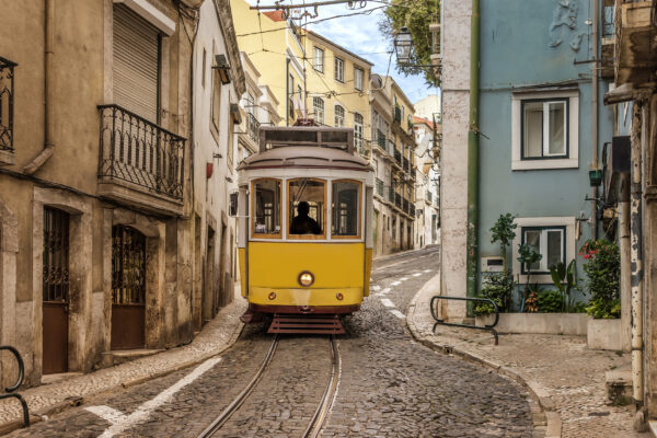 Portugal Lissabon Tram Altstadt