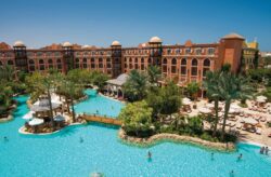 Grand Resort Hurghada: 6 Tage im 5* Hotel mit All Inclusive, Flug & Transfer nur 373€