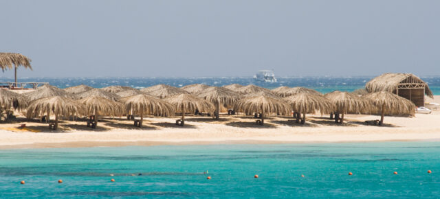 Ab nach Ägypten: 9 Tage im 4* Hotel mit Halbpension, Flug, Transfer & Zug nur 374€