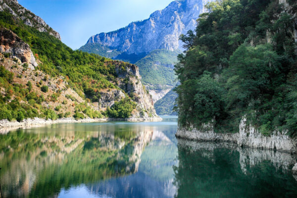Albanien Koman Lake