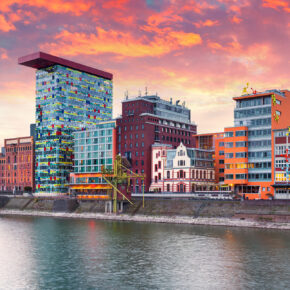Düsseldorf: 2 Tage über Wochenende im zentralen 3* Hotel ab 24€