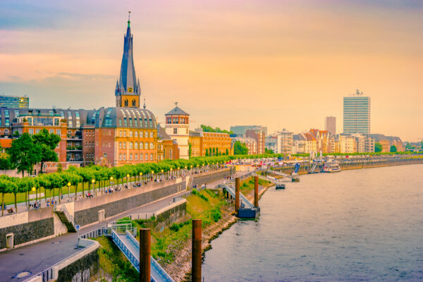 Duesseldorf Rhein Promenade