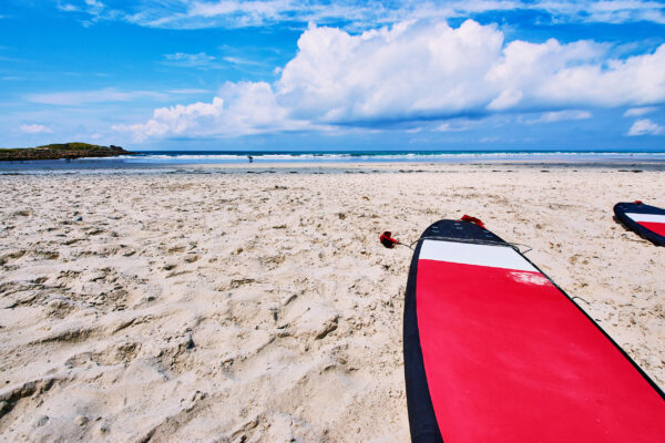 Frankreich Bretagne Surfer