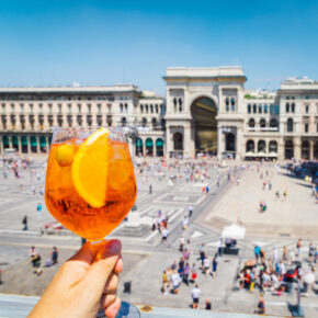 Italien Mailand Aperol Sprizz