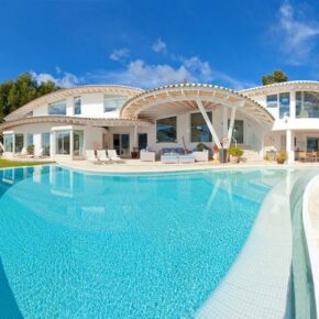 Mallorca: 8 Tage in eigener Luxus-Villa mit Meerblick & Infinity-Pool für 1.387€ Mallorca: 8 Tage in eigener Luxus-Villa mit Meerblick & Infinity-Pool für 1.387€