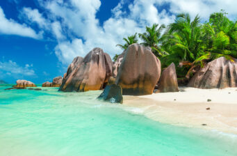 Traumurlaub auf den Seychellen: 10 Tage im 3* Hotel mit Flug für 906€