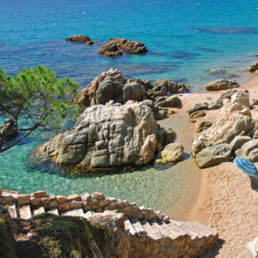 Spanischer Strandurlaub: 8 Tage Costa Brava mit 4* Hotel inklusive Halbpension & Flug ab 305€