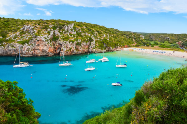 Spanien Menorca Cala Porter Boote