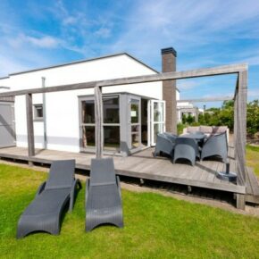 Nordsee mit Familie oder Freunden: 5 Tage Holland in eigener Dünenvilla ab 25€ // 8 Tage ab 45€ Nordsee mit Familie oder Freunden: 5 Tage Holland in eigener Dünenvilla ab 25€ // 8 Tage ab 45€