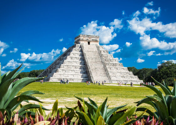 Mexiko chichen Itza Frontal