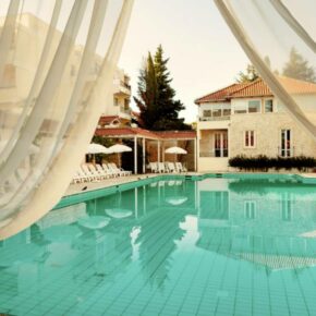 Kroatien: 8 Tage in Dalmatien im 4* AWARD Hotel mit All Inclusive, Flug & Zug nur 361€ Kroatien: 8 Tage in Dalmatien im 4* AWARD Hotel mit All Inclusive, Flug & Zug nur 361€