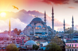 Kurztrip Istanbul: 4 Tage im guten und zentralen 3* Hotel inkl. Flug nur 252€