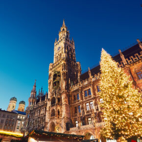Zum Weihnachtsmarkt nach München: 3 Tage übers WE im 3* Hotel mit Frühstück & Extras nur 89€ Zum Weihnachtsmarkt nach München: 3 Tage übers WE im 3* Hotel mit Frühstück & Extras nur 89€