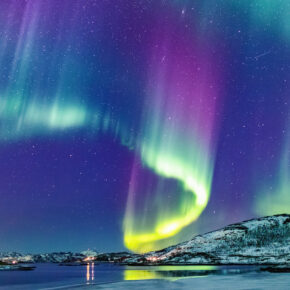 Kreuzfahrt zu den Nordlichtern: 12 Tage Norwegen mit Vollpension, Flug, Transfer & Extras ab 1499€ Kreuzfahrt zu den Nordlichtern: 12 Tage Norwegen mit Vollpension, Flug, Transfer & Extras ab 1499€