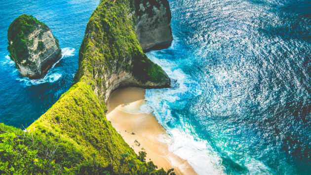 Nusa Penida Kelingking Beach